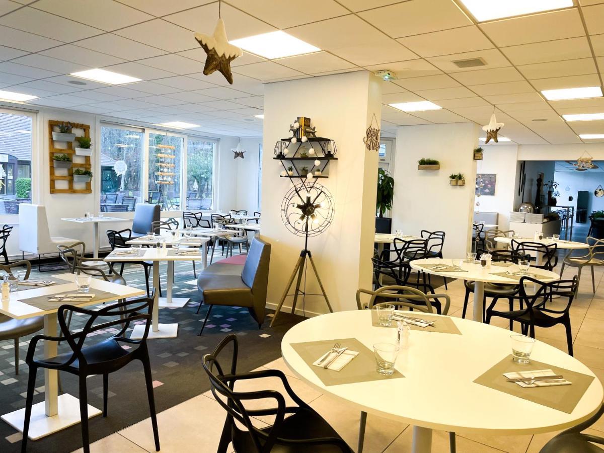 Novotel Fontainebleau Ury מראה חיצוני תמונה