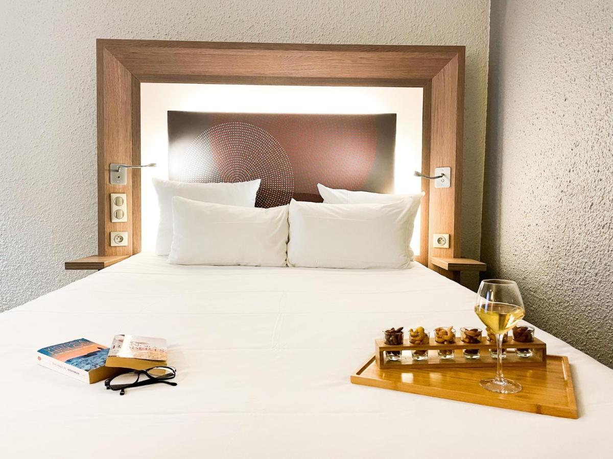 Novotel Fontainebleau Ury מראה חיצוני תמונה