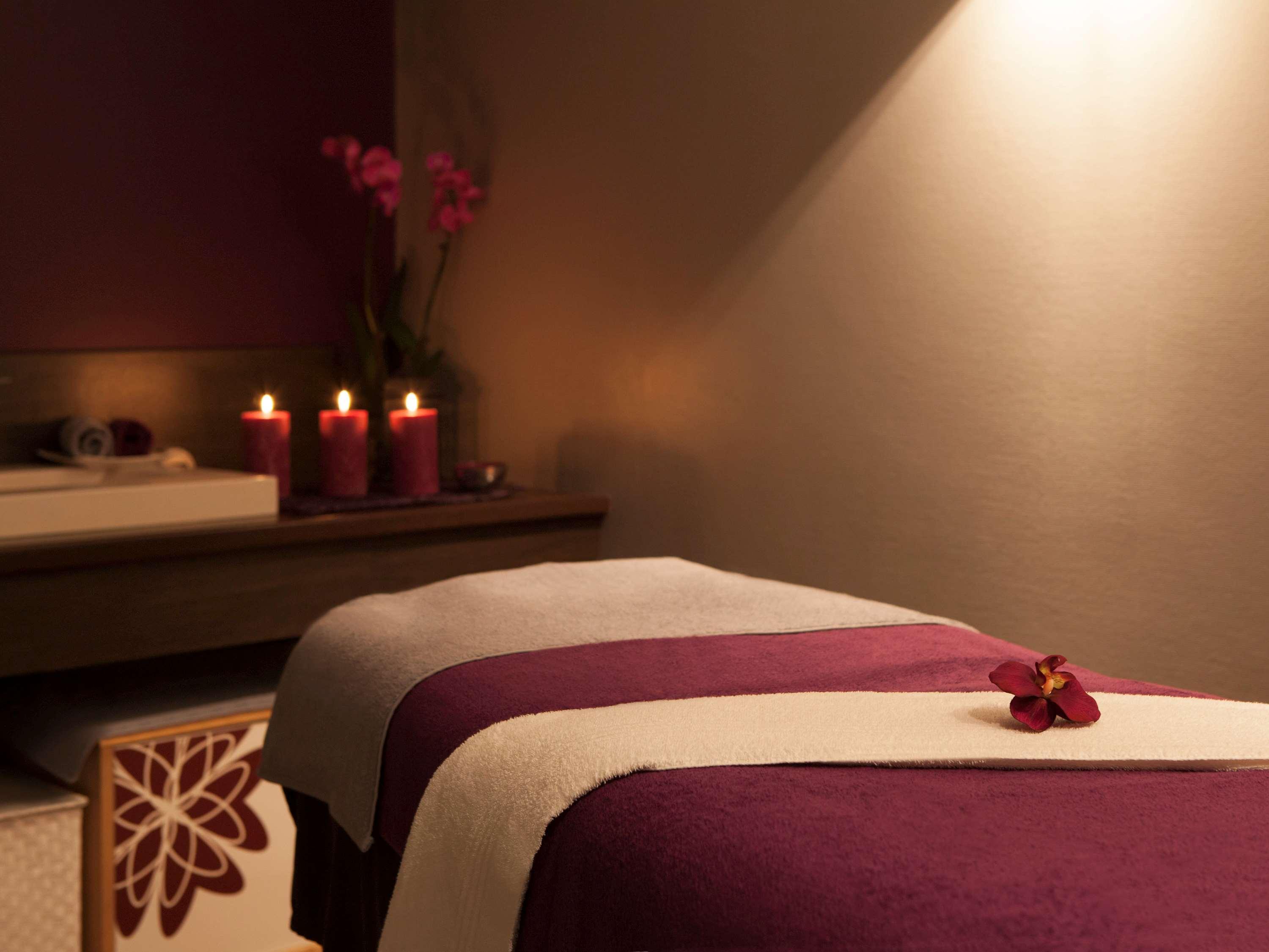 Novotel Fontainebleau Ury מראה חיצוני תמונה