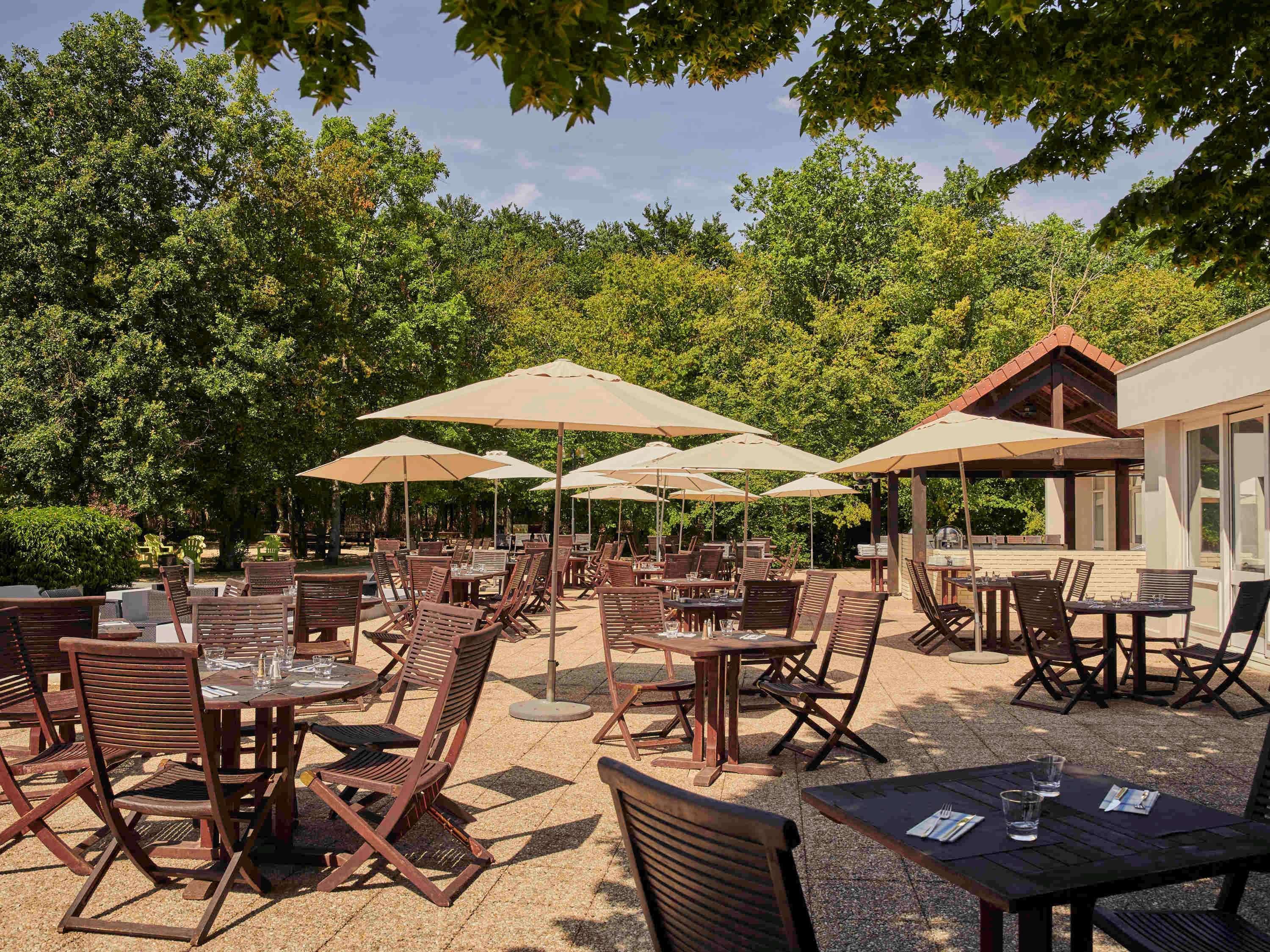 Novotel Fontainebleau Ury מראה חיצוני תמונה