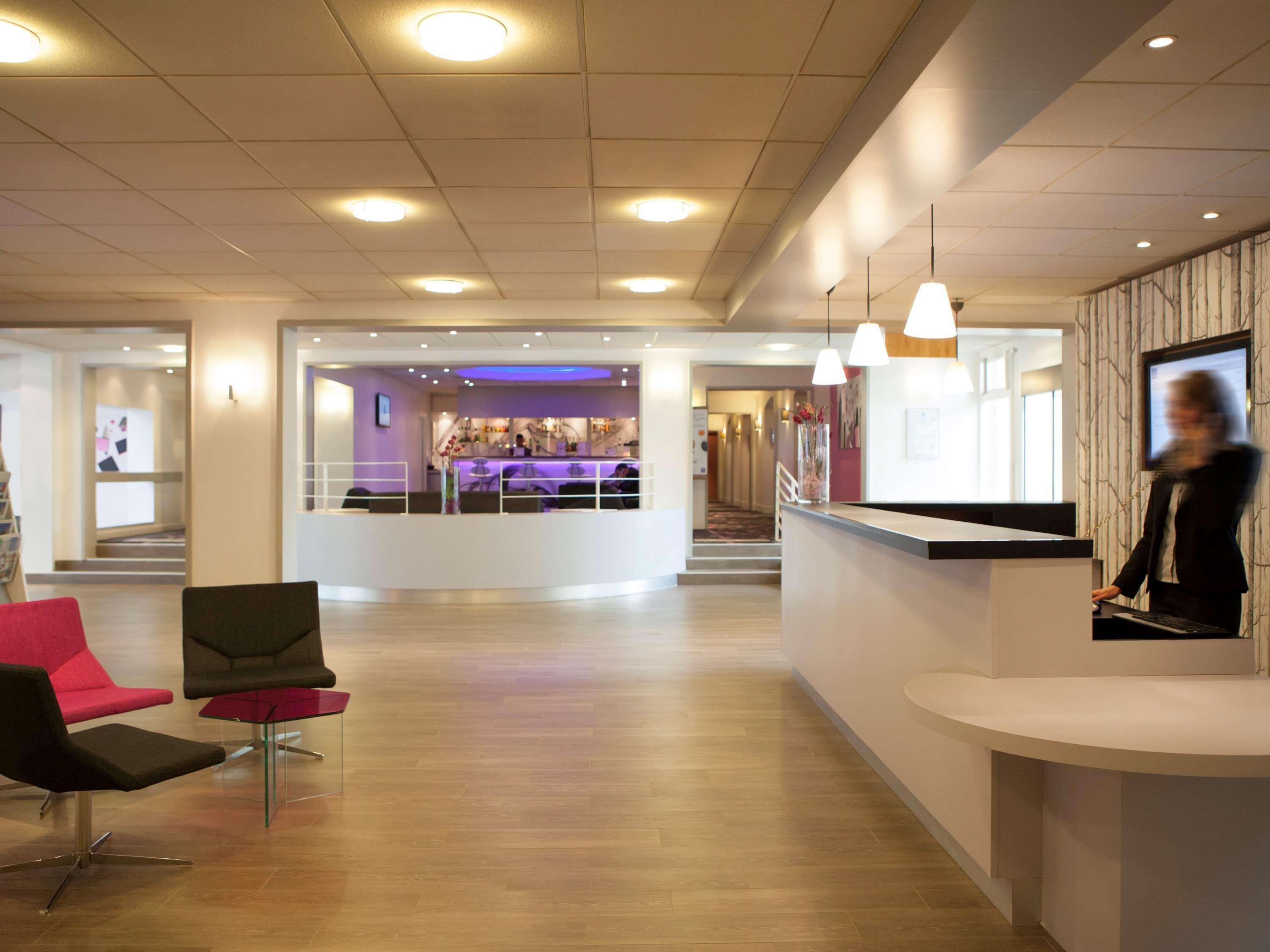 Novotel Fontainebleau Ury מראה חיצוני תמונה