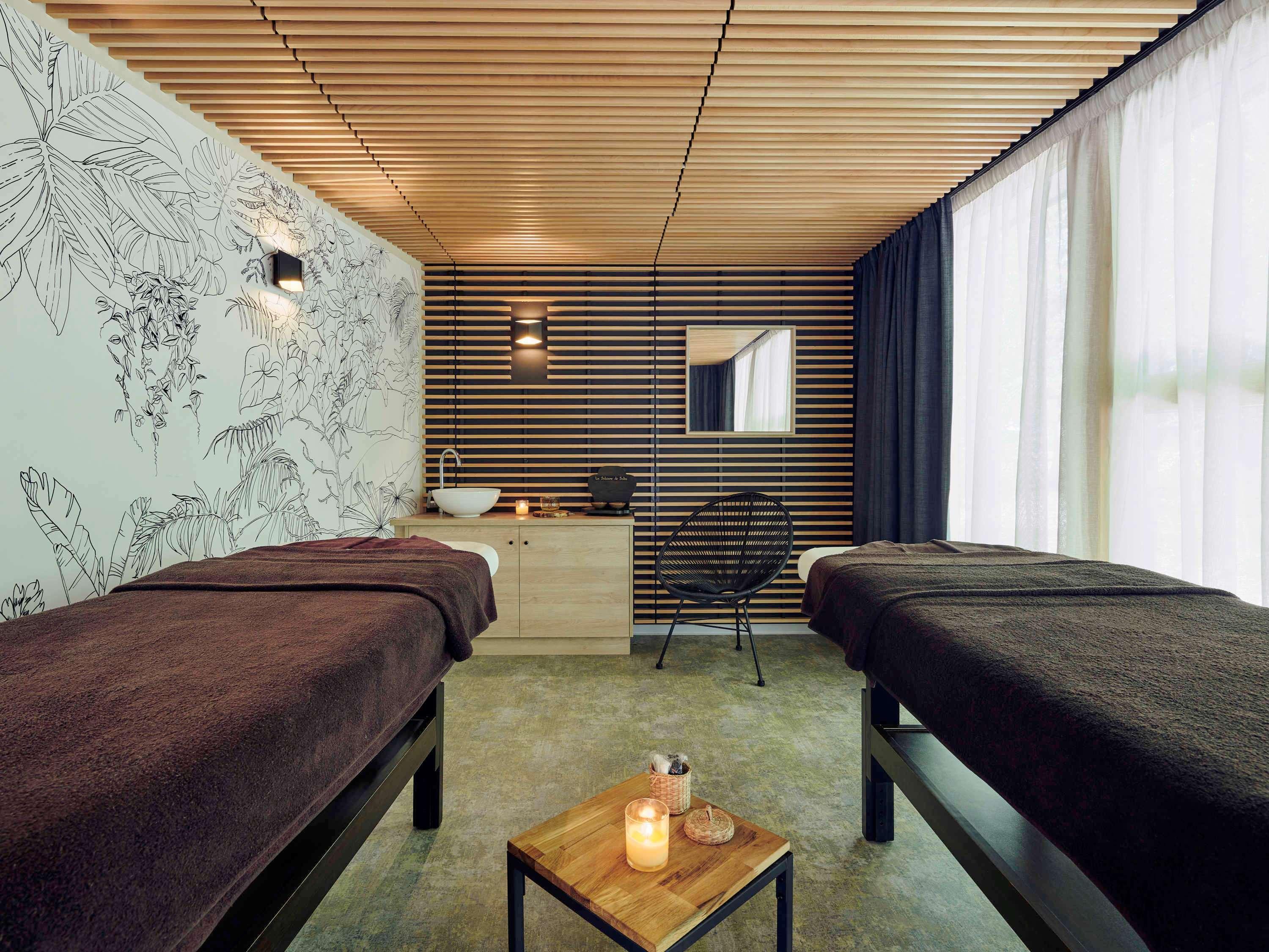 Novotel Fontainebleau Ury מראה חיצוני תמונה
