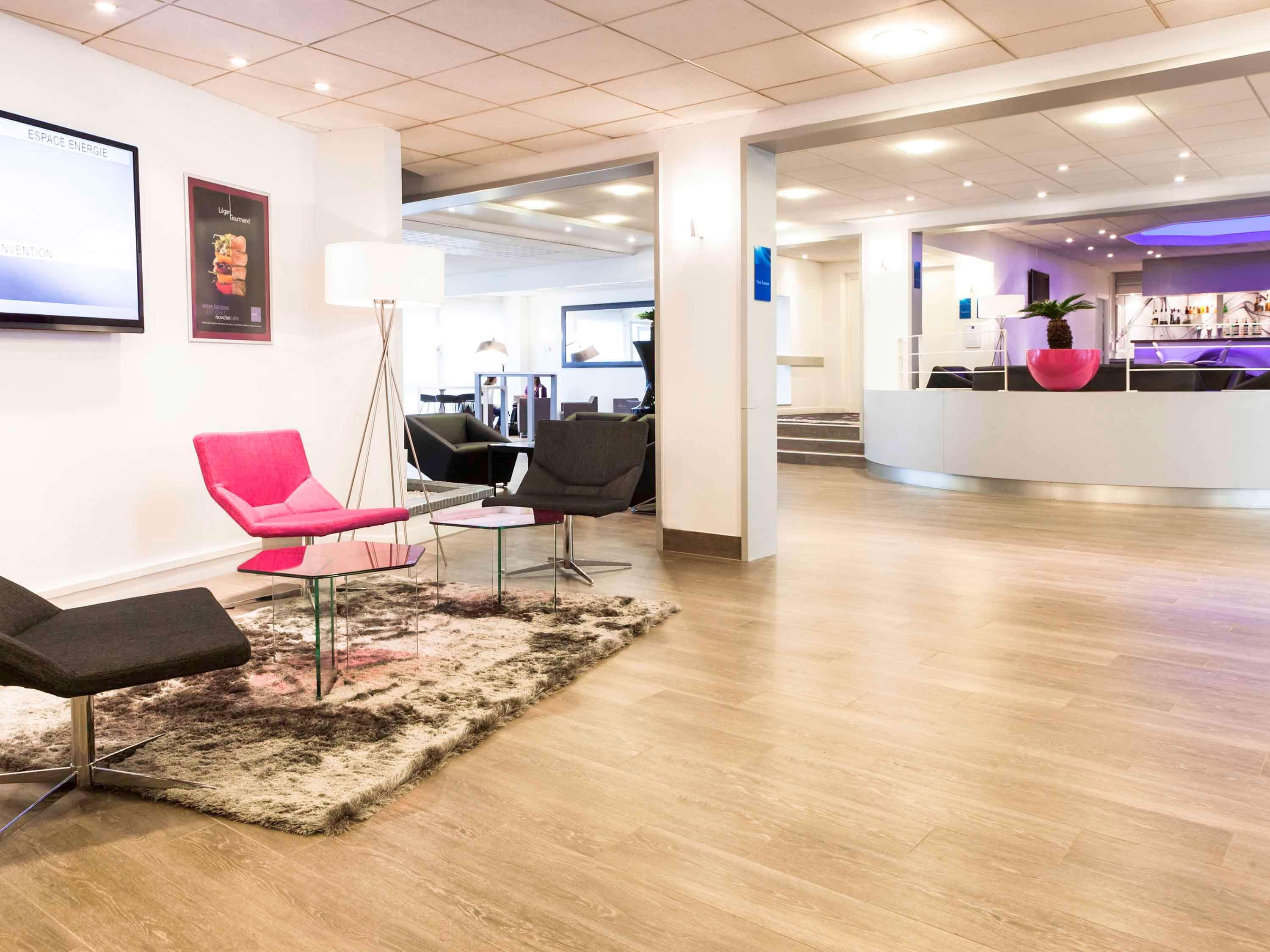 Novotel Fontainebleau Ury מראה חיצוני תמונה