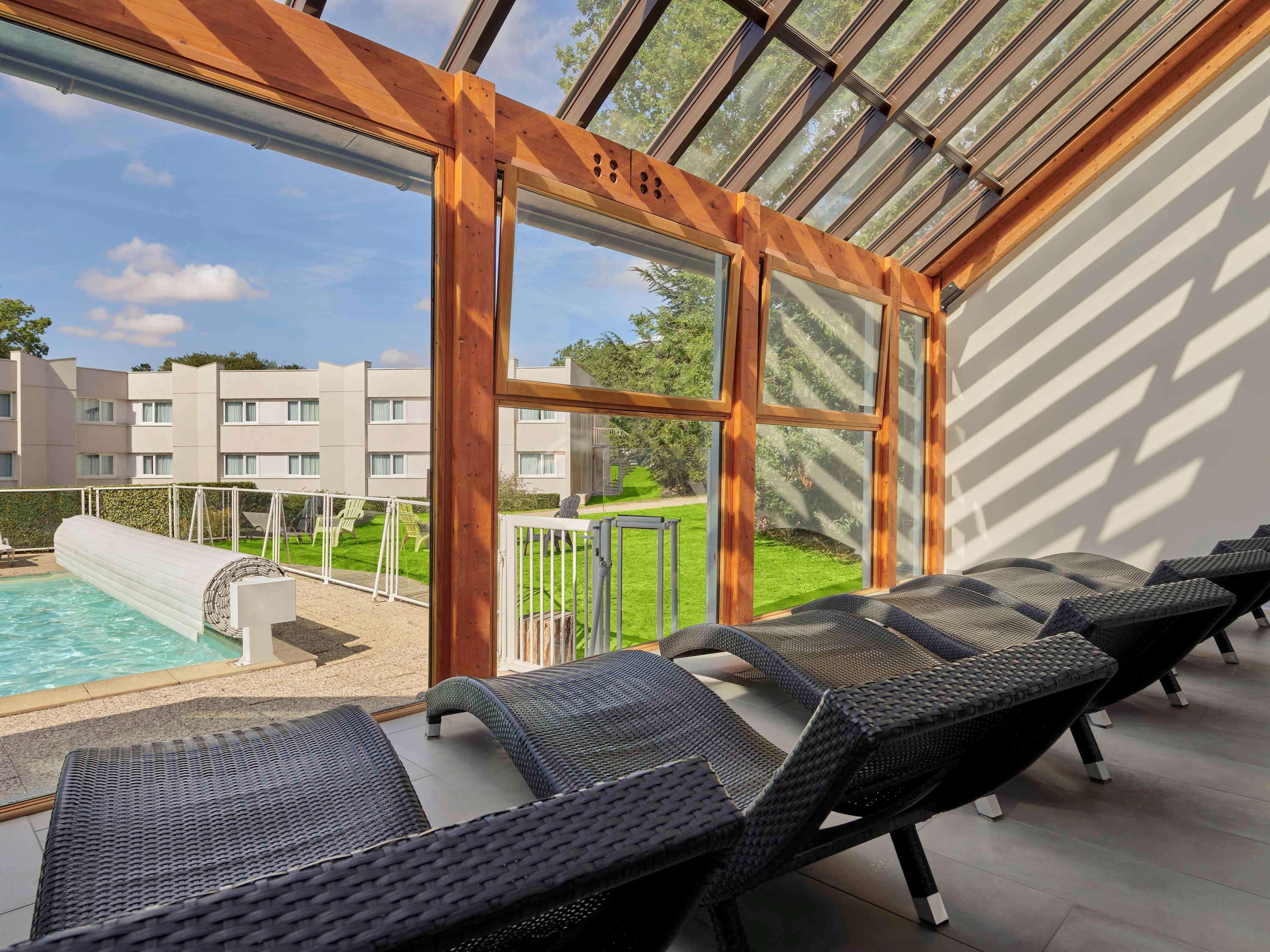 Novotel Fontainebleau Ury מראה חיצוני תמונה