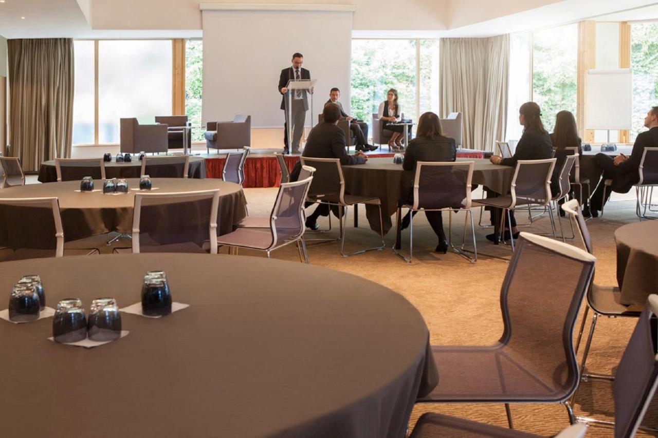 Novotel Fontainebleau Ury מראה חיצוני תמונה